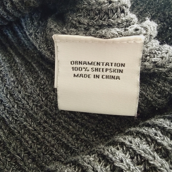 Autumn Cashmere Cropped Sweater 10 - Picture 4 of 4